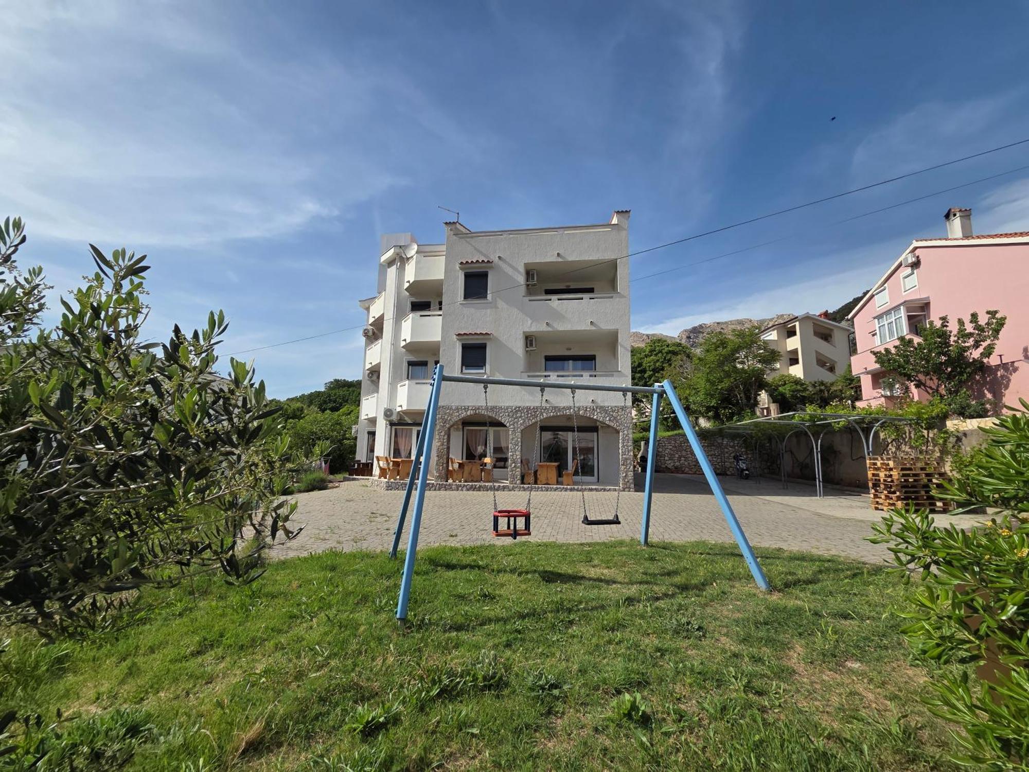 Apartments Leticia I Baška Exterior foto